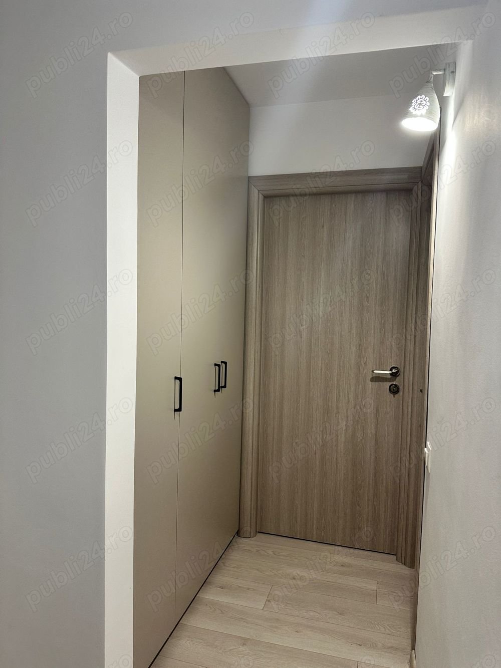 Inchiriez apartament cu 2 camere în Noua 