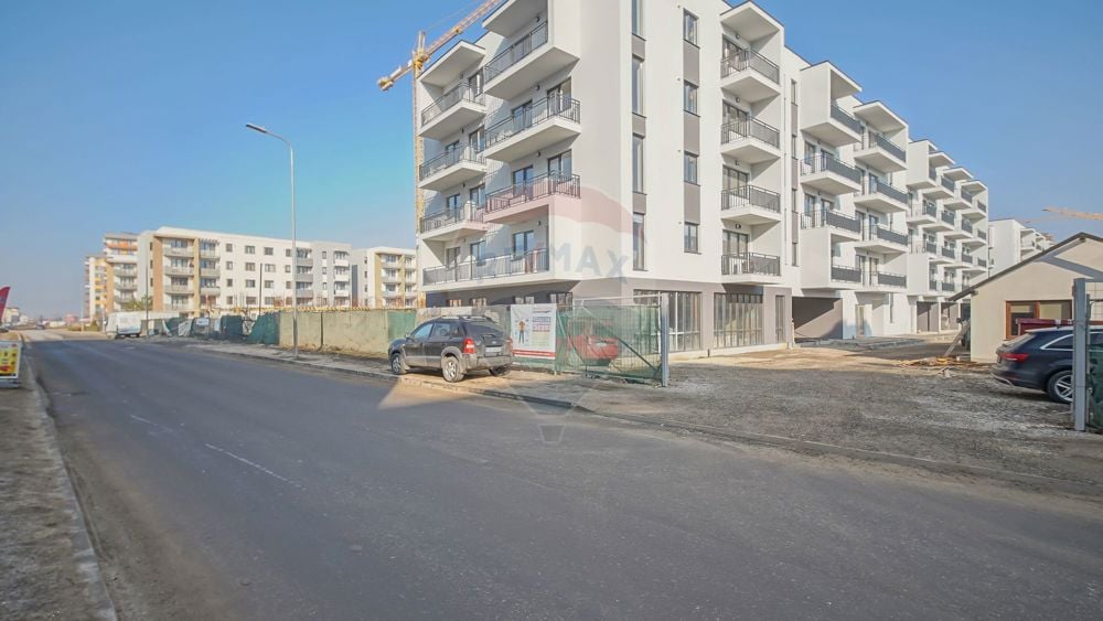 Apartament de vânzare în zona Tractorul cu parcare acoperită!