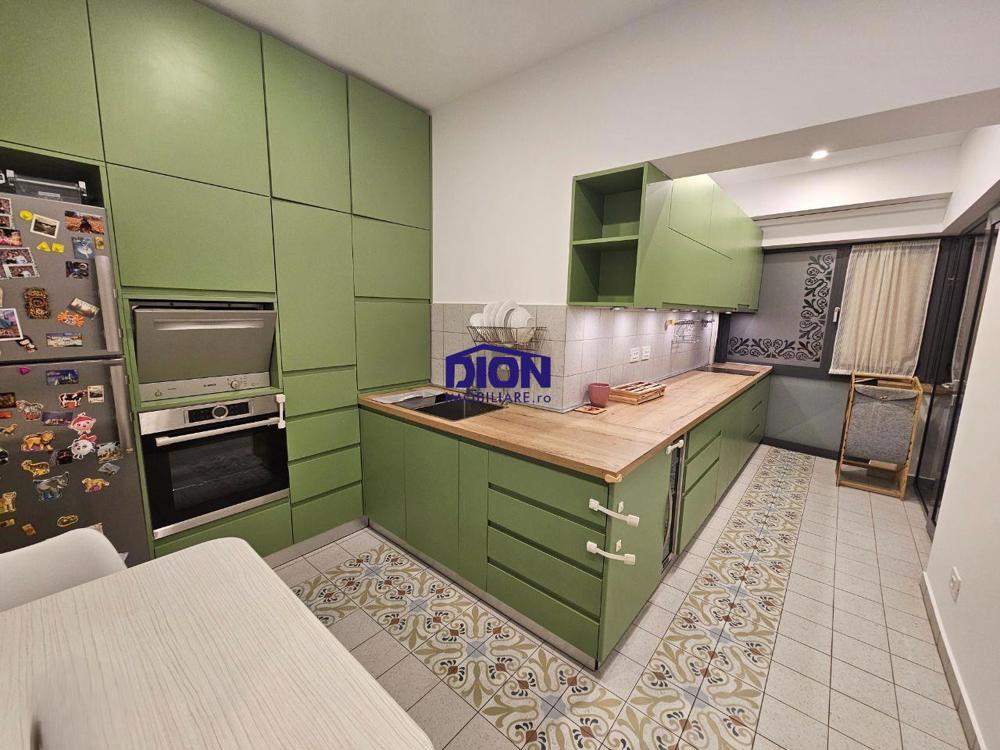 APARTAMENT 4 CAM RENOVAT, TINERETULUI CALEA VACARESTI