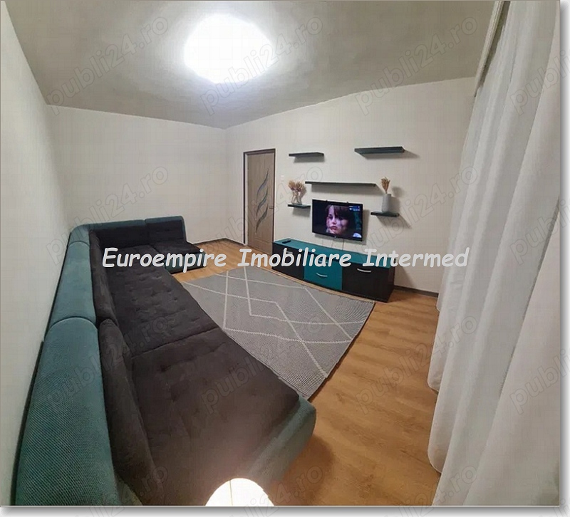 Apartament de inchiriat cu 4 camere zona CENTRU