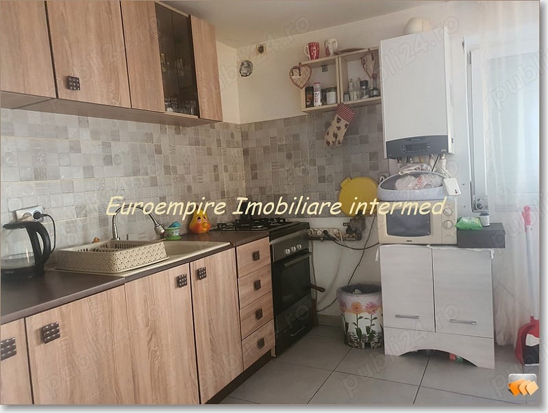 Apartament 4 camere decomandate zona Inel 1