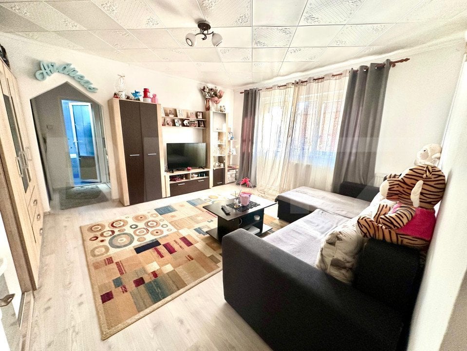 Apartament spațios, 2 camere, 49 mp, mobilat și utilat – zonă liniștită!