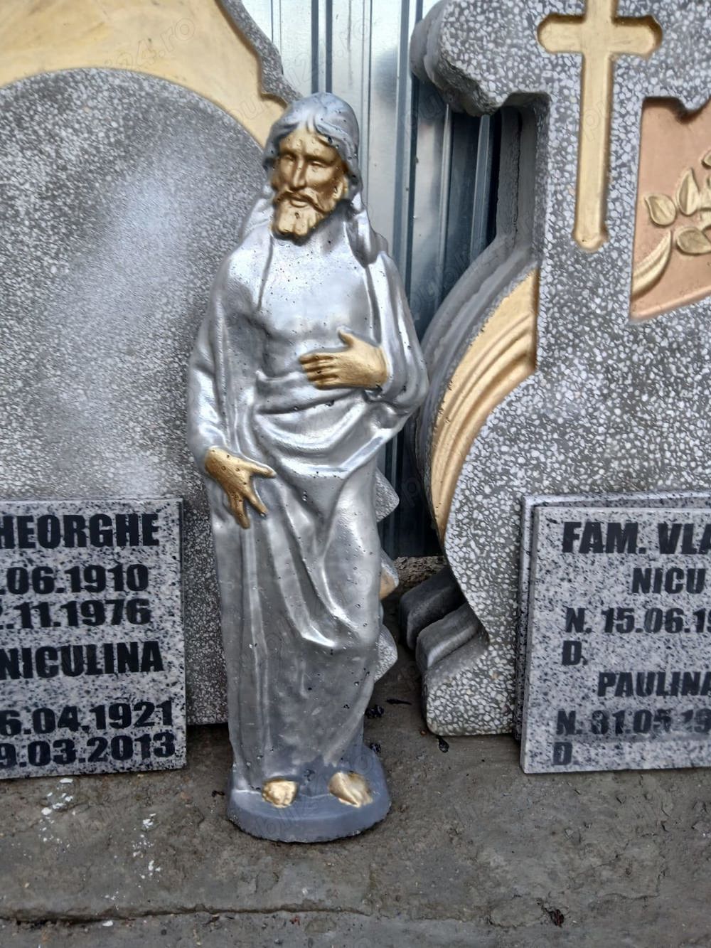 Cruci  borduri cripte 