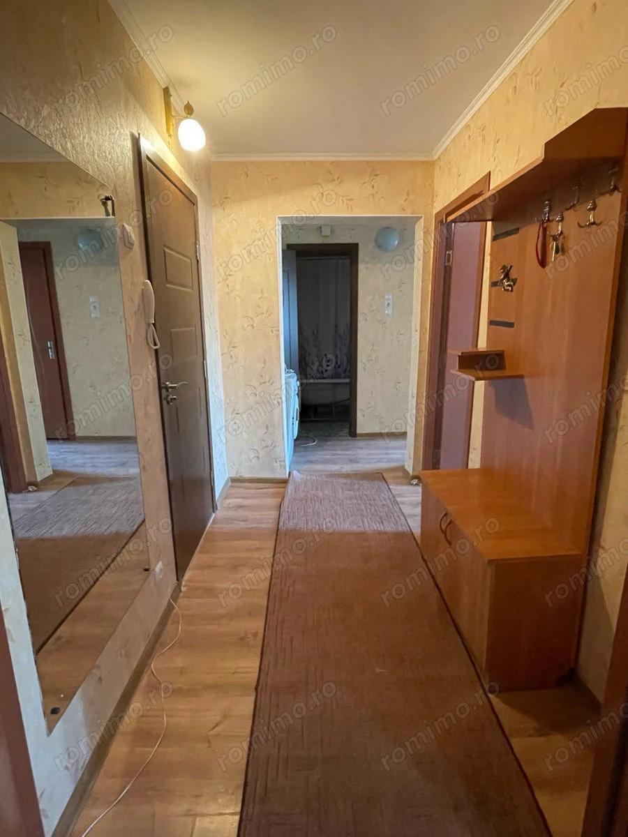 Apartament cu 2 camere in zona Universitate