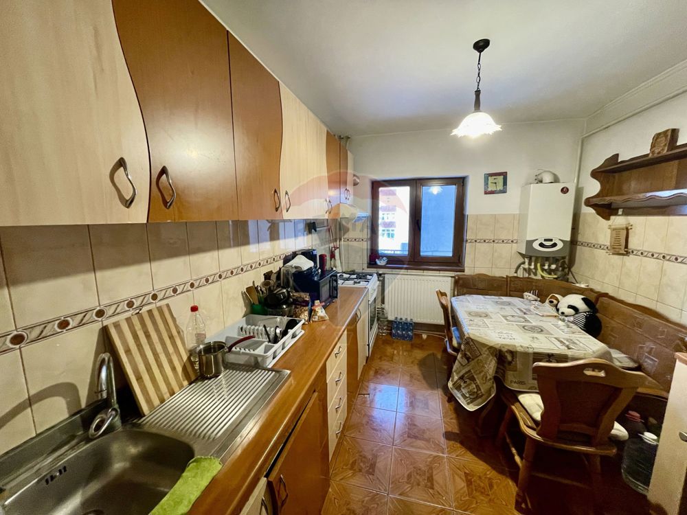 Apartament trei camere Zona Finante