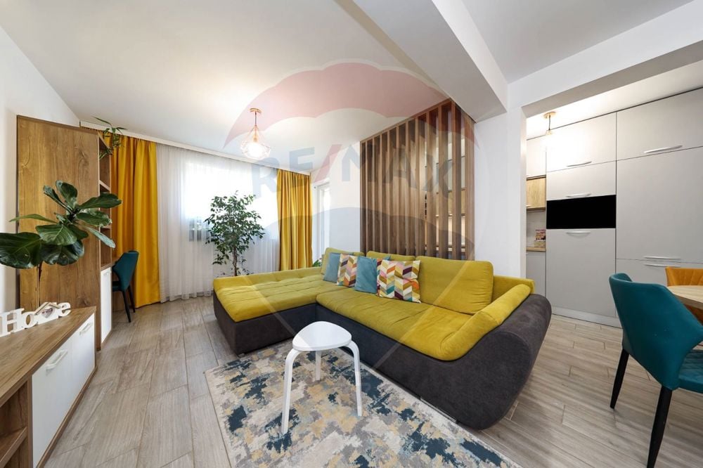 Apartament de lux cu 3 camere, gradina si boxa in zona Coresi