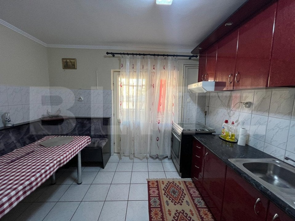 Apartament cu 4 camere, cartierul carpați 2, Strada Cibinului