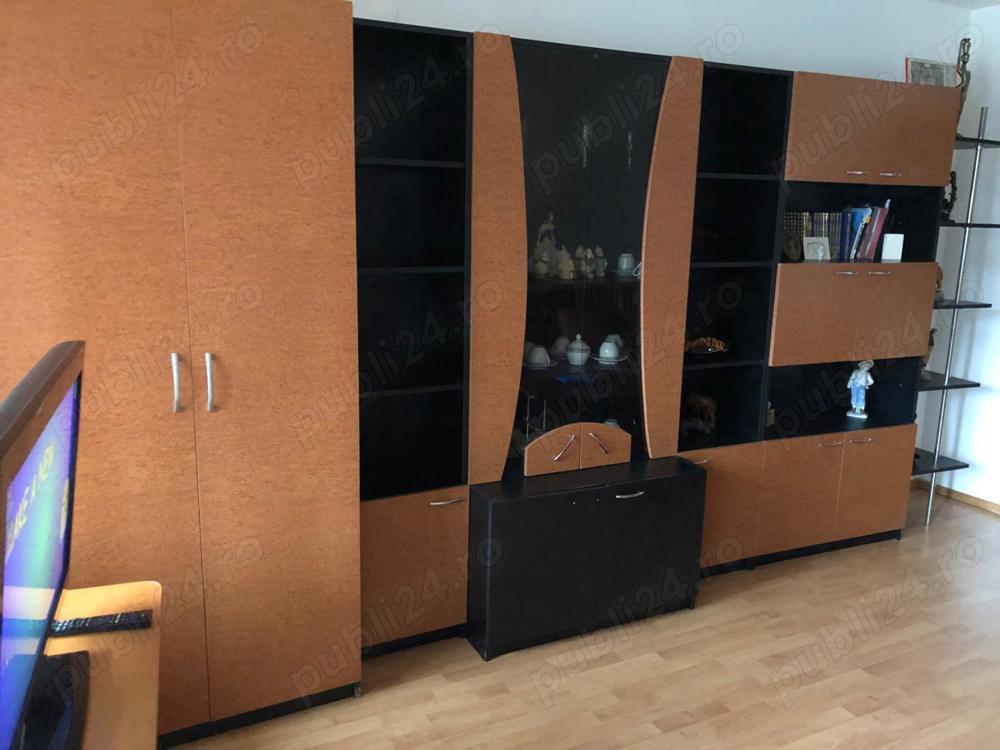 Vand inchiriez apartament doua camere Petrosani