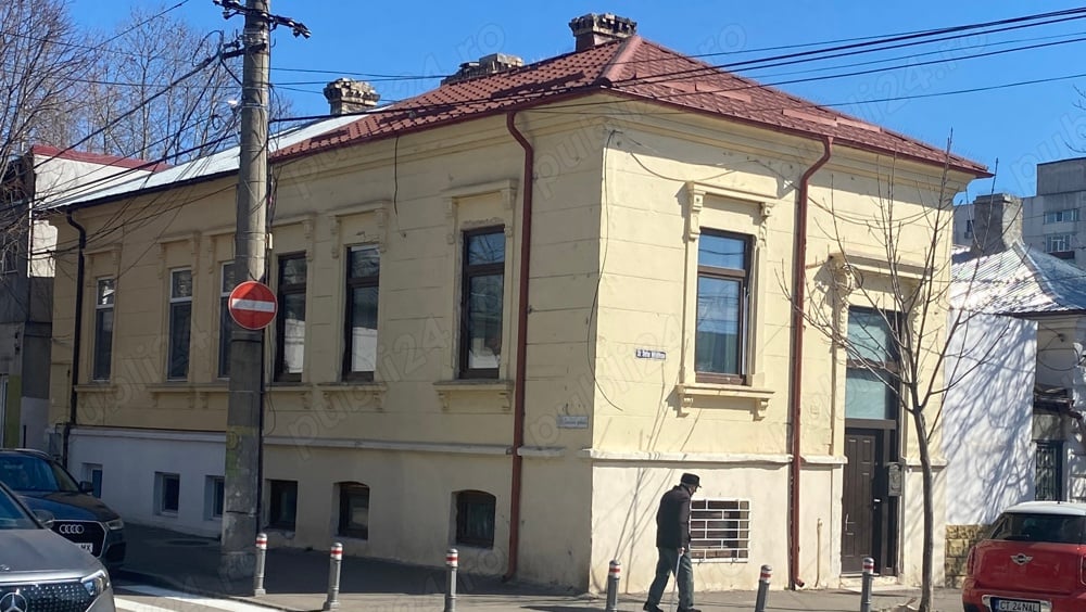 Casa clasica eleganta in zona centrala