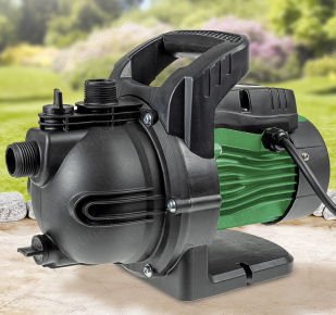 Pompa de gradina Powertec Garden sau Gardenline (este acelasi producator), 600W