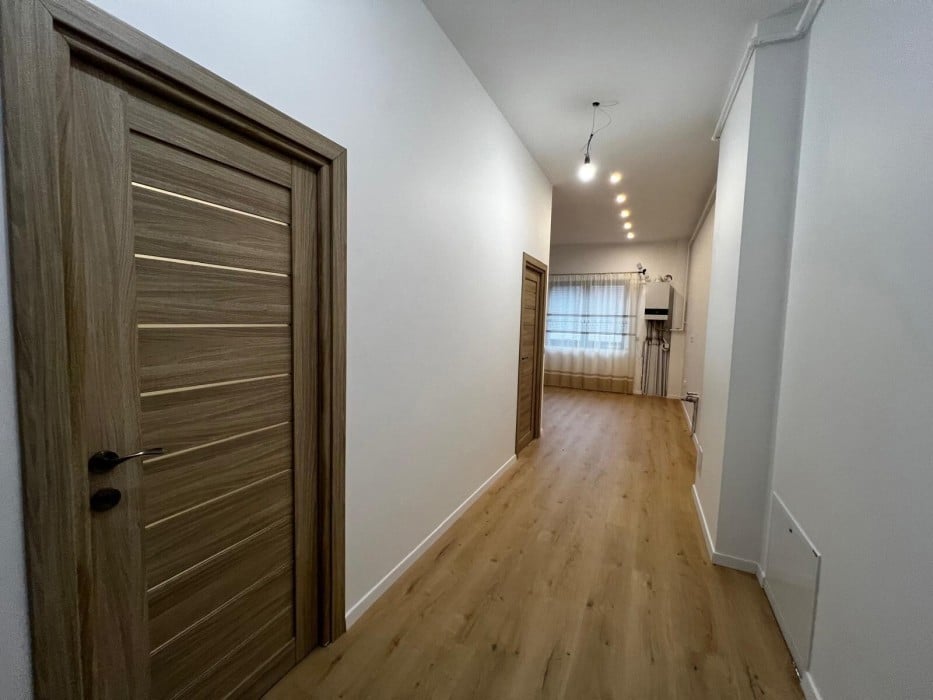 Apartament de închiriat ,2 camere , finisat nou , Minerilor ,Centrul Istoric