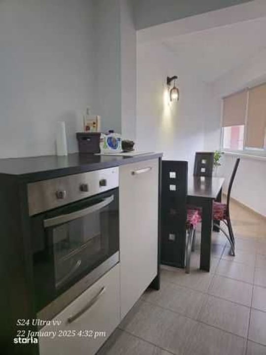 Apartament 3 camere, 2 bai, Str. Drumul Fermei