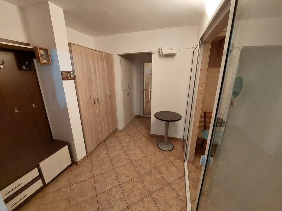 Apartament cu 2 camere în zona Gorjului