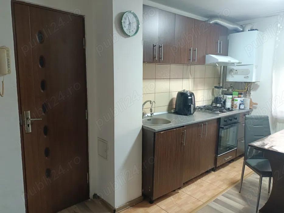 De vanzare apartament cu 2 camere in Calea Lipovei amenajat centrala proprie