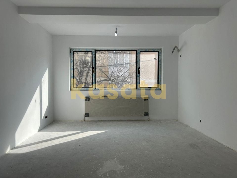 Apartament 4 camere | Crangasi | Triplex | 170mp utili | Curte 40mp