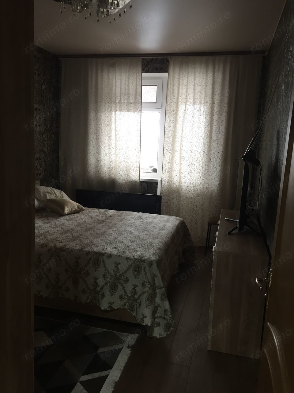 De inchiriat apartament 3 camere in zona Piata Badea Cartan