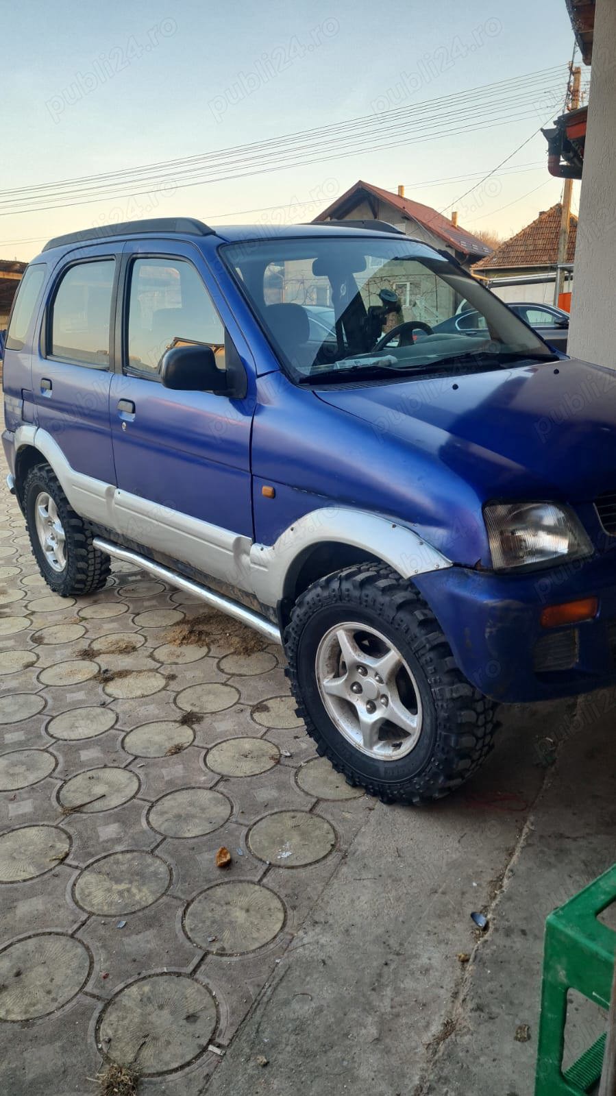 Vând Daihatsu 4 *4 