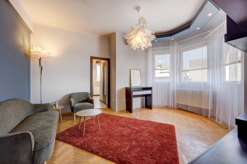 Cotroceni, apartament luminos în vilă, prima închiriere!