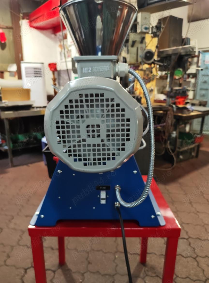 Presa ulei la rece pentru floarea-soarelui