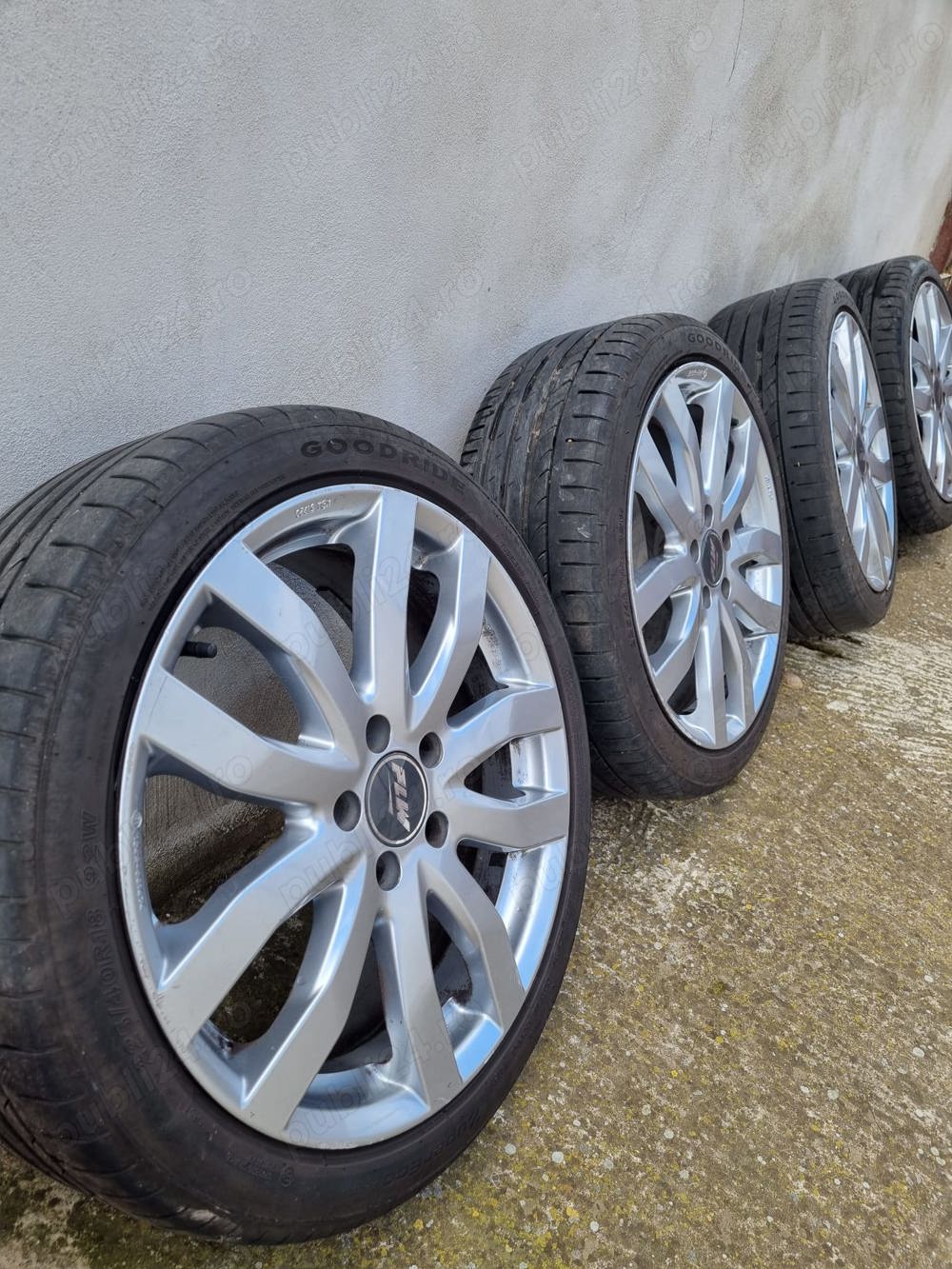 Jante R18 cu anvelope de vara