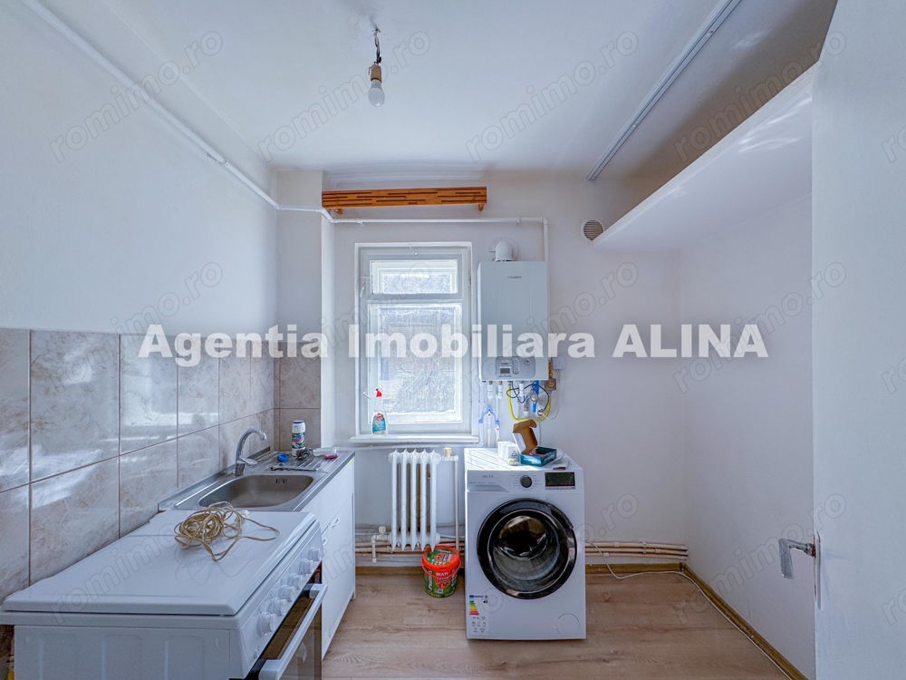 Apartament 3 camere in Deva, zona Minerului, 41mp, decomandat, etaj 1...