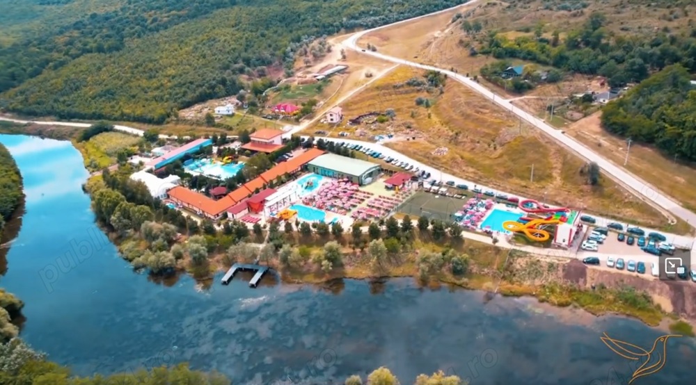 Angajam Full time si Part-time Ospătar, Ajutor de ospătar, barman, casier bar