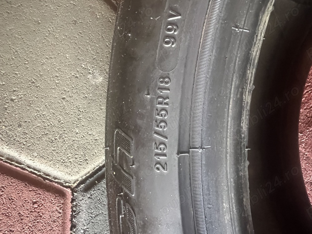 Vând cauciucuri vară Nissan Qashqai