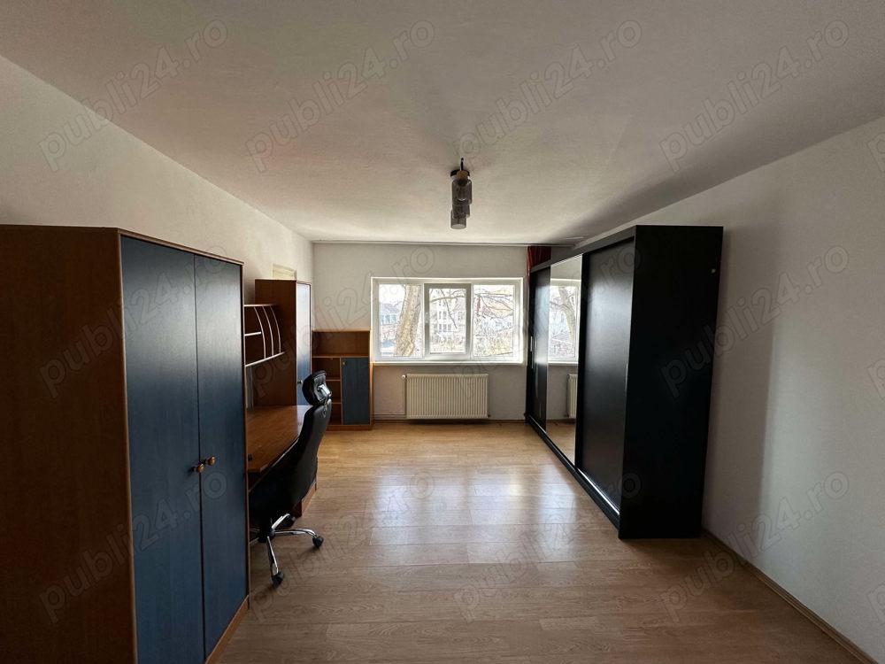 Apartament 2 camere 2 balcoane etaj 2, 58 mp zona Lunei