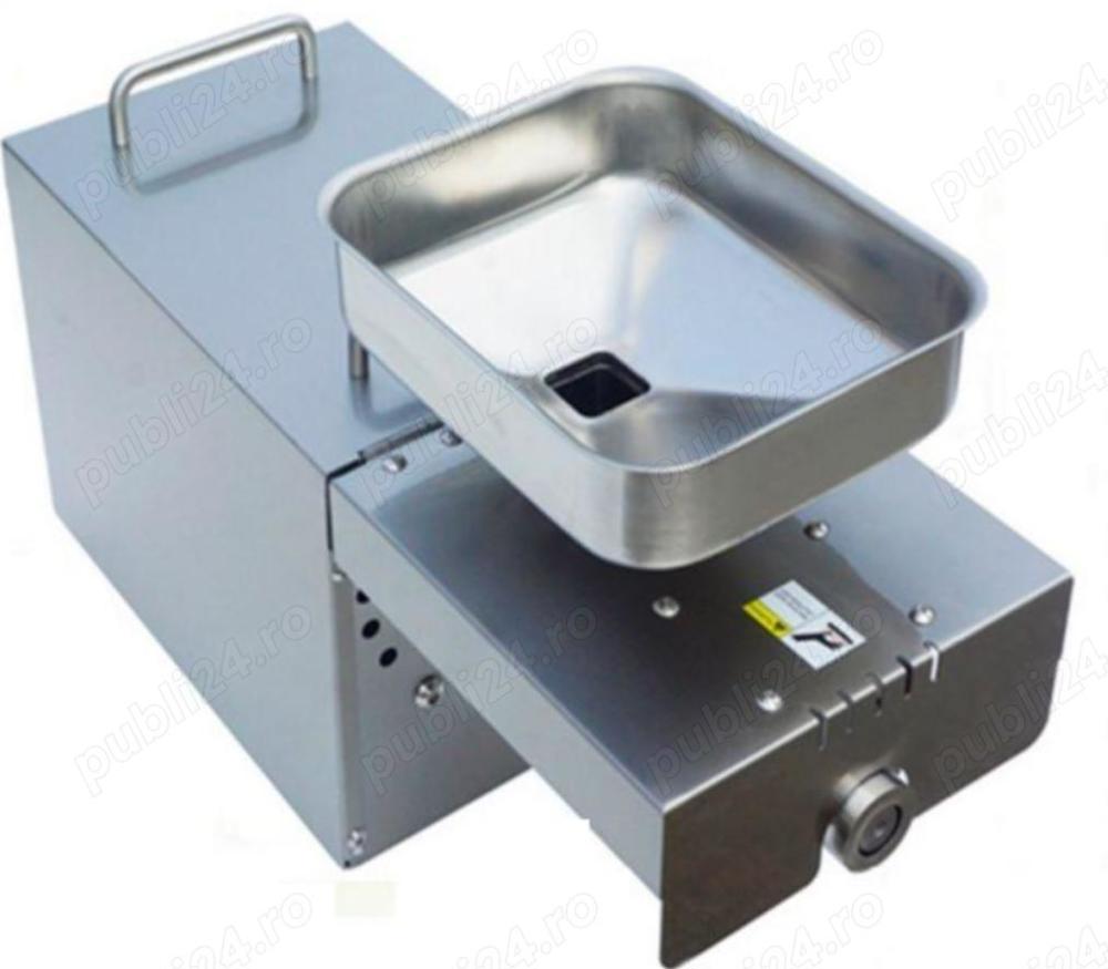 Presa ulei la rece universala 0.4kw - 220V