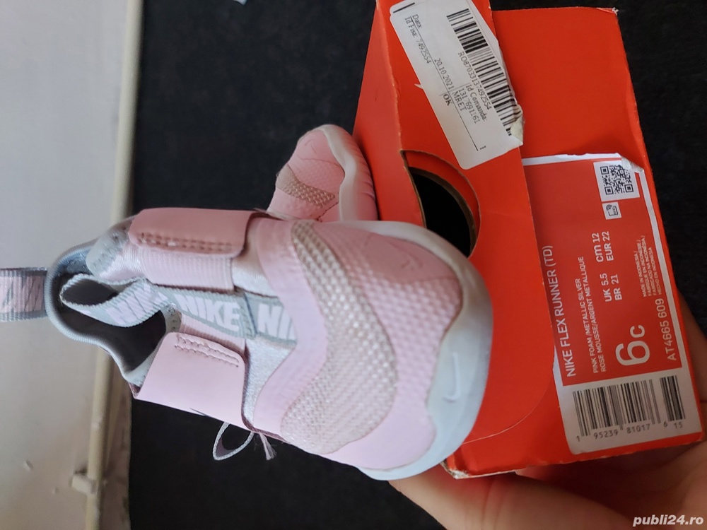 Adidas Nike,marimea 22