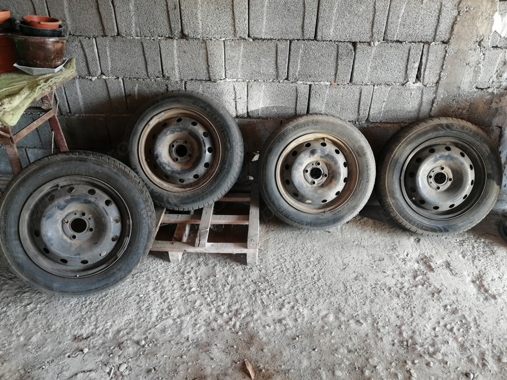 Genți de tabla Dacia Logan 