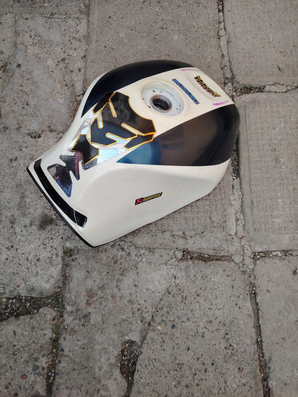 REZERVOR suzuki / gsxr 600 / 750 / SRAD