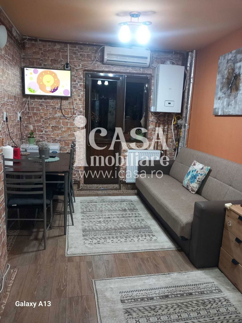 Apartament 2 camere, decomandat, Rovine