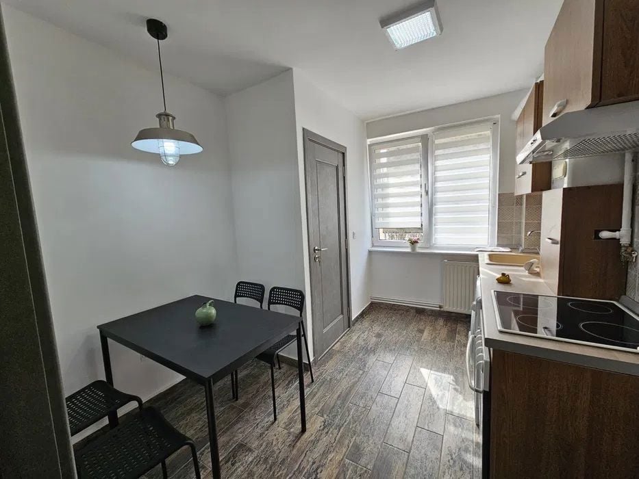 Semicentral - Inchiriere apartament 2 camere - Str. Nicolae Balcescu