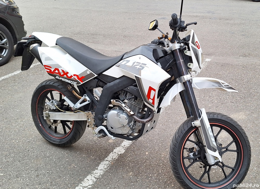 Supermoto SM 125