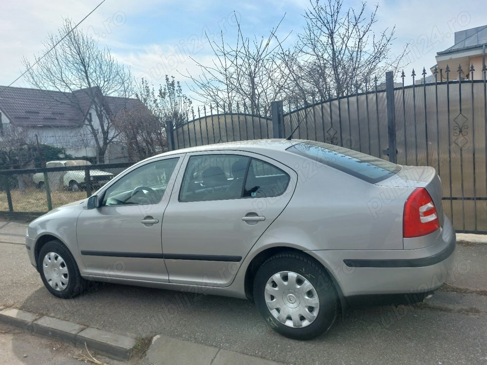 Vând Skoda Octavia II