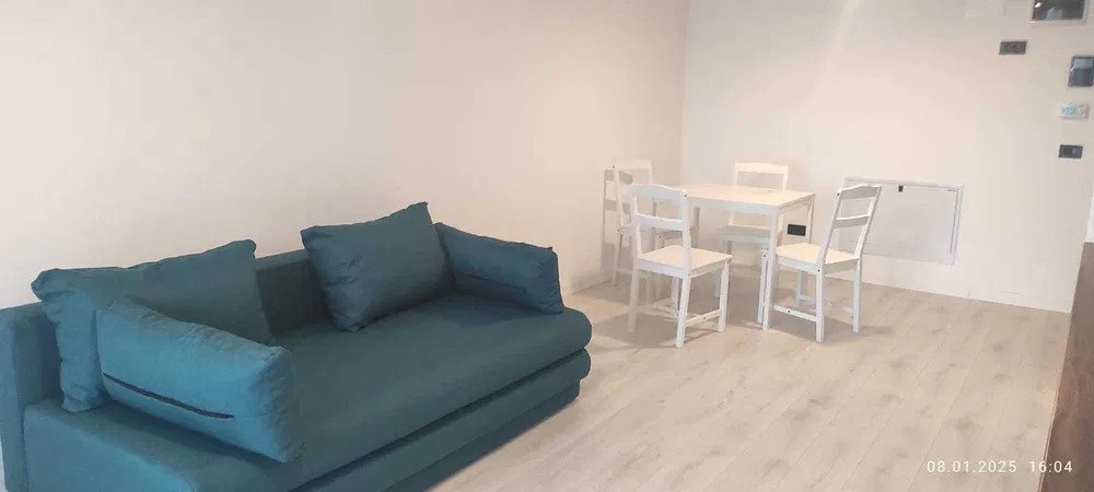 Apartament de 2 camere, decomandat, 45 mp, zona Berceni,