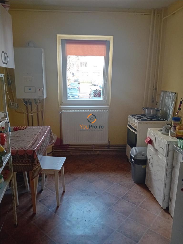 Apartament 2 camere parter zona Lipovei