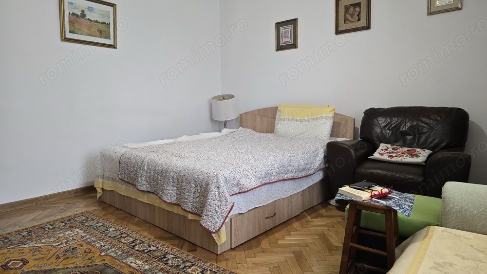 Apartament una camere in Deva, zona Piata centrala, parter