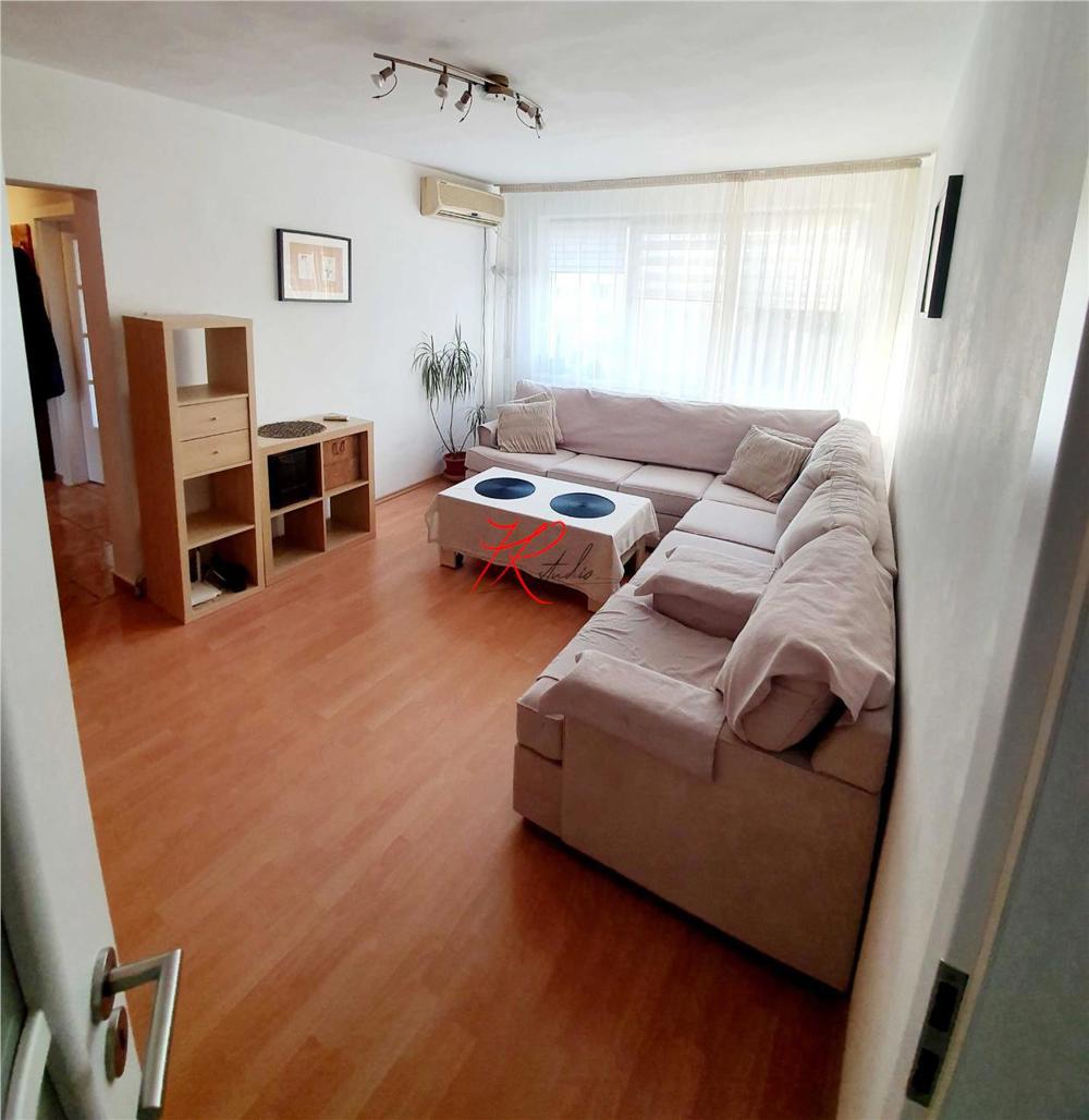 Vanzare apartament 3 camere cu Loc De Parcare Tei