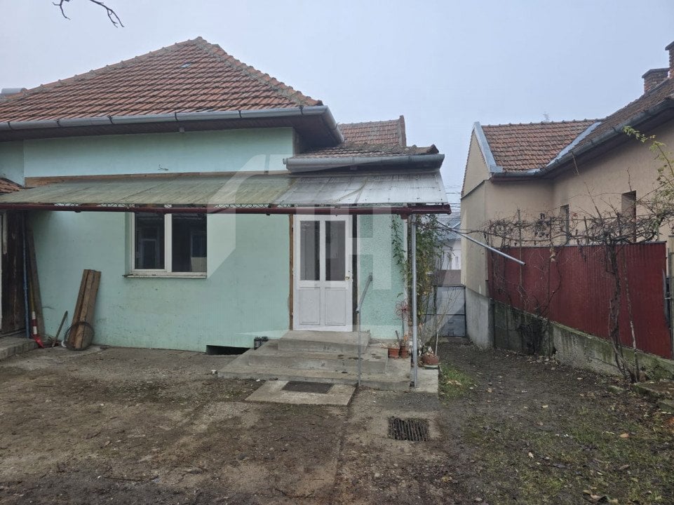 Casa renovabila/demolabila, 342 mp teren, Gheorgheni