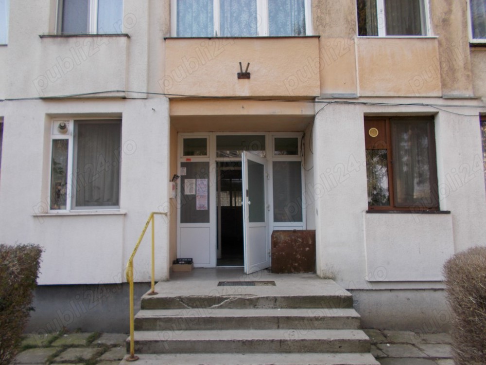 De vanzare apartament cu 3 camere in Deva Gojdu