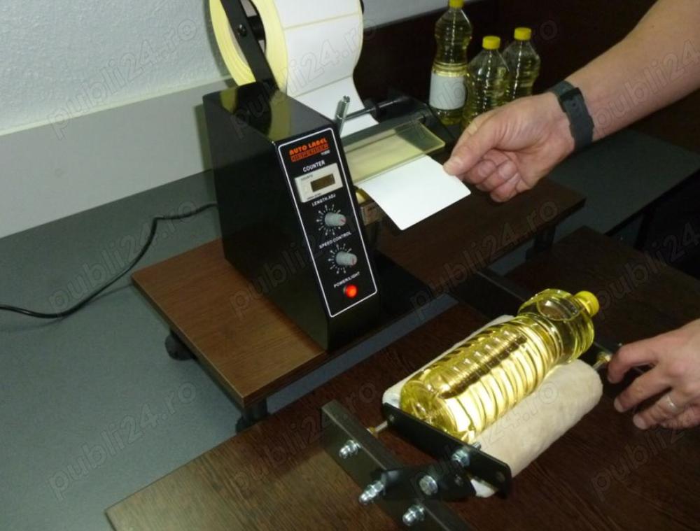 Masina dezlipit etichete