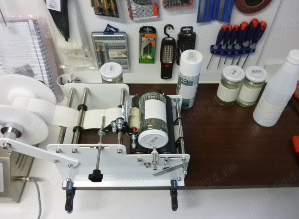 Masina etichetat, sistem etichetare manual