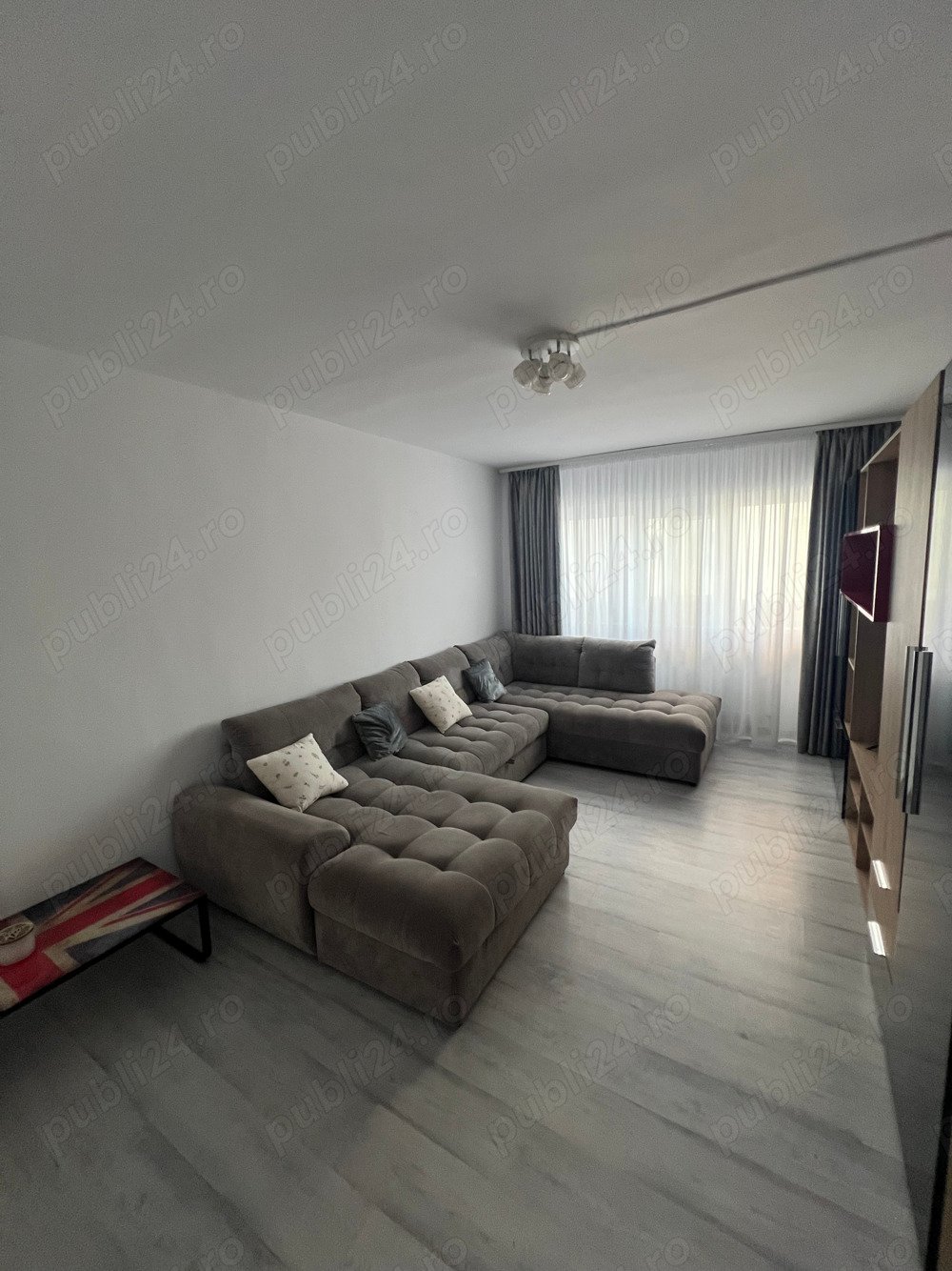 De Inchiriat Apartament Cu 2 Camere Decomandat ! Micro 18