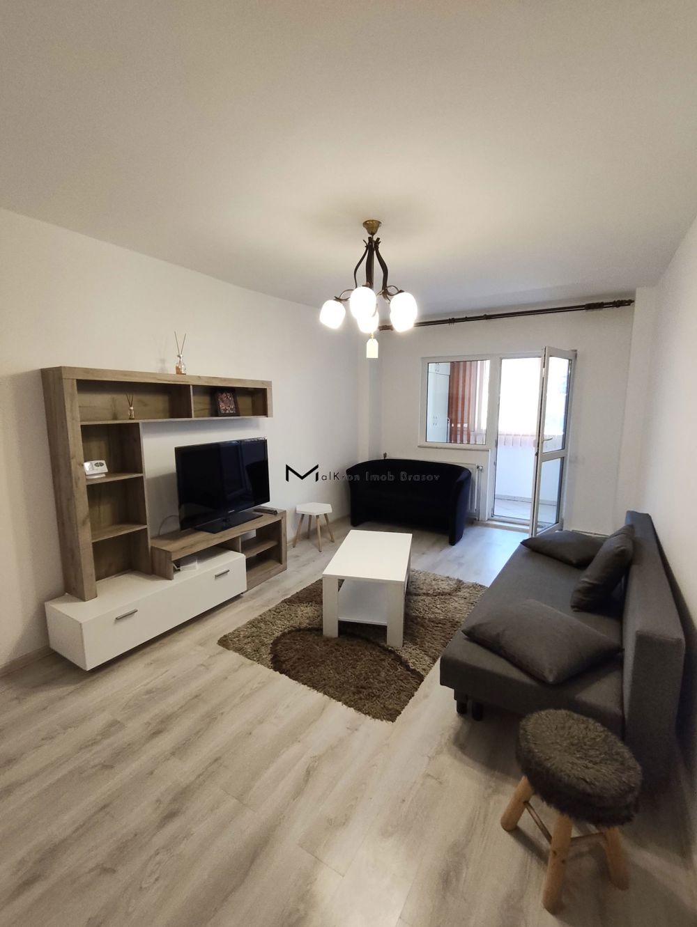 Apartament spațios de închiriat 3 camere Racadau