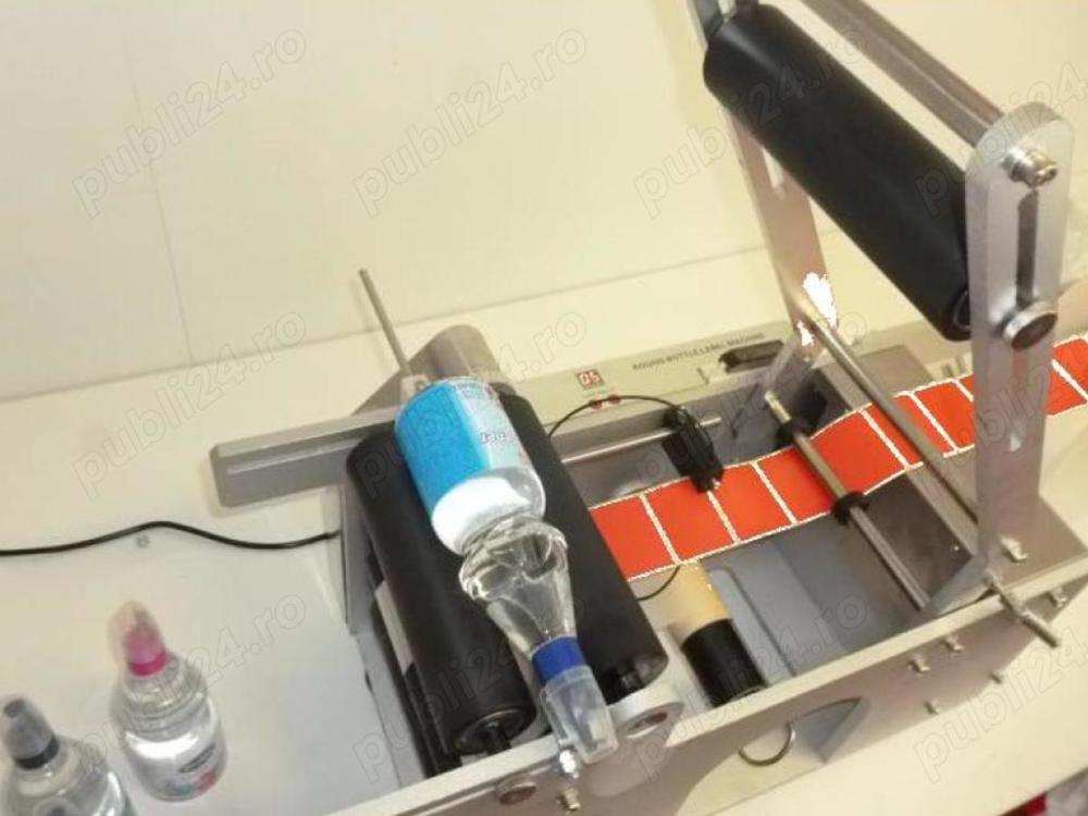 Masina etichetare semiautomata