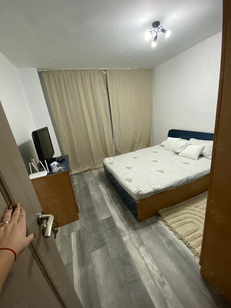 Închiriere apartament 4 camere in centru