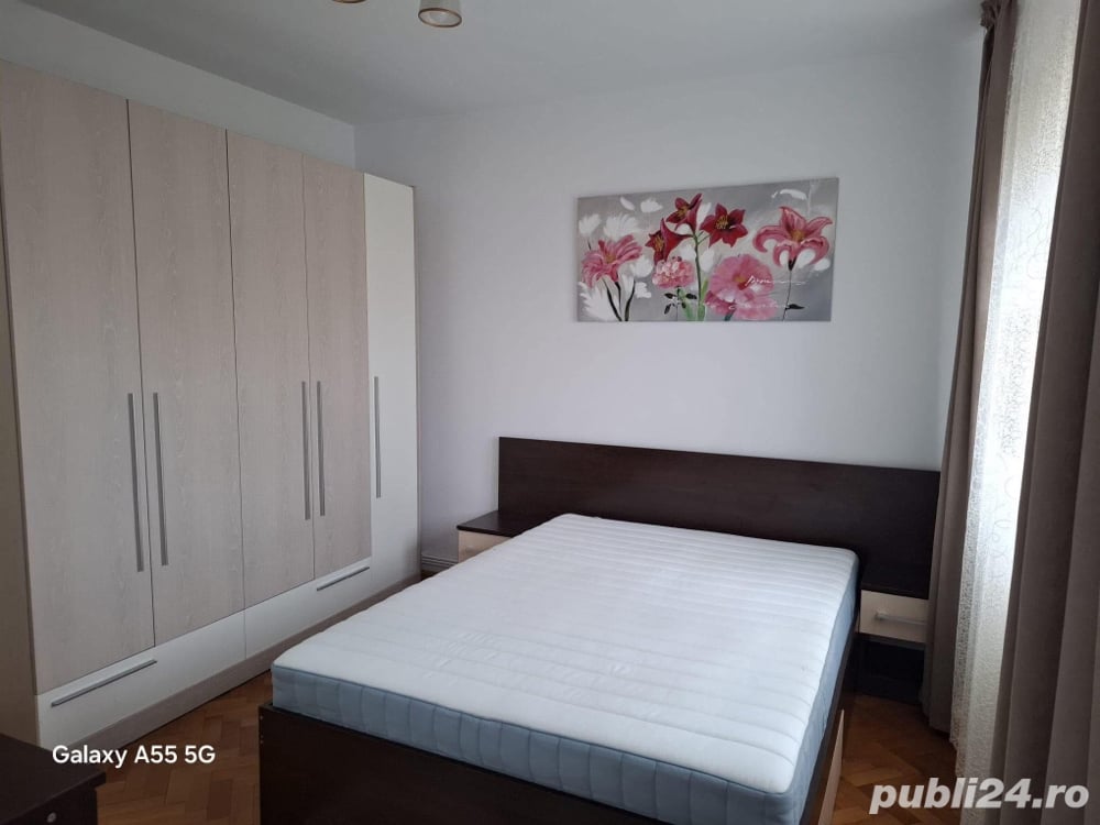 Închiriere apartament 3 camere, confort 1, decomandat, situat central Calea Dumbrăvii, zona Finanț