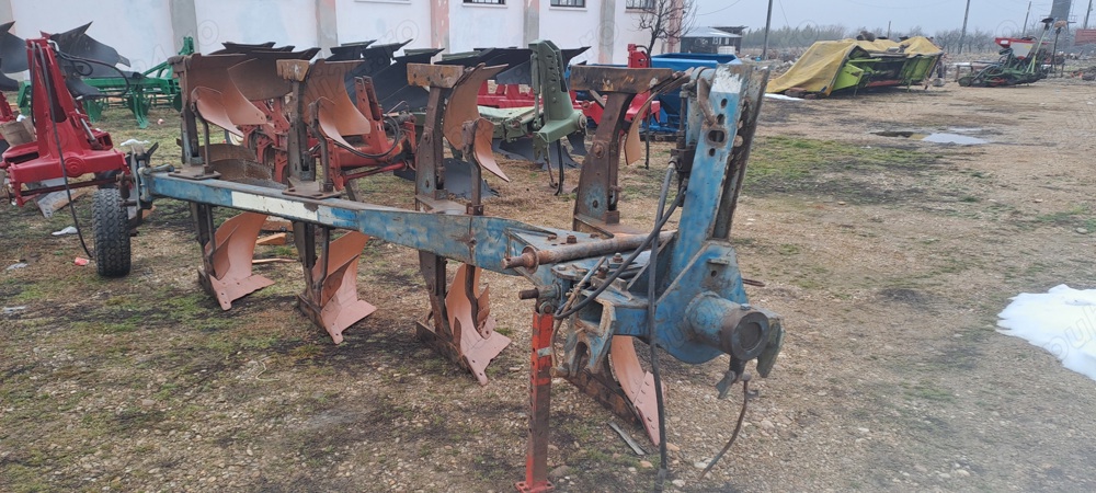 Plug reversibil 4 trupite 